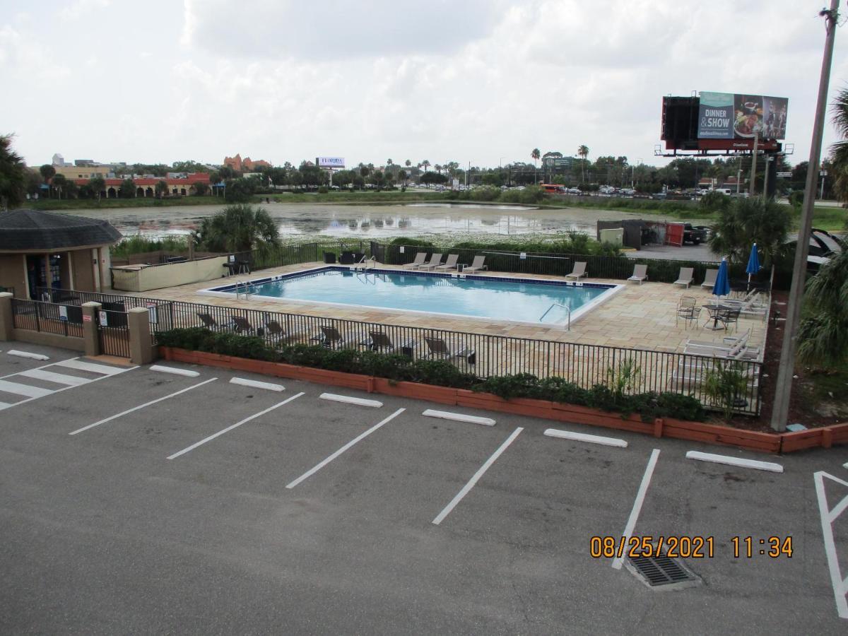 Quality Inn & Suites Kissimmee By The Lake Four Corners Ngoại thất bức ảnh