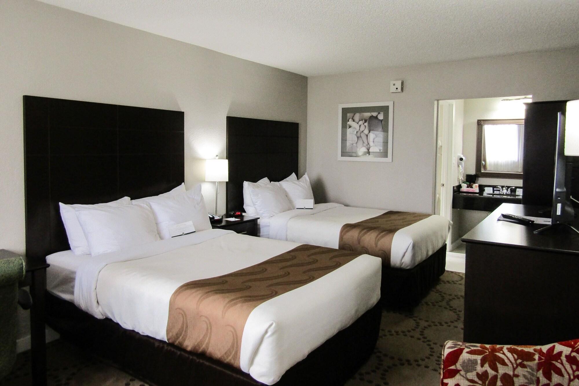 Quality Inn & Suites Kissimmee By The Lake Four Corners Ngoại thất bức ảnh